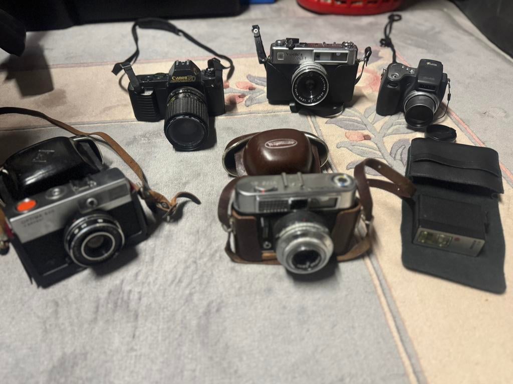 Oude camera’s verzameling, Audio, Tv en Foto, Fotocamera's Analoog, Ophalen, Zo goed als nieuw, Compact