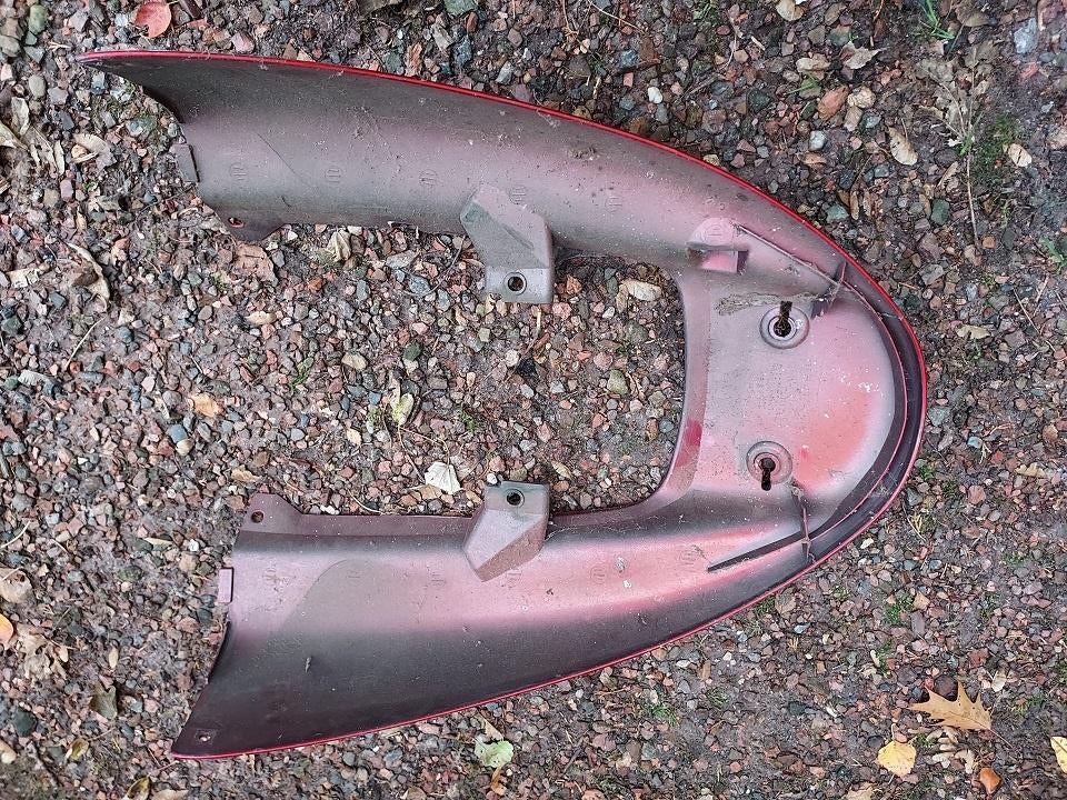 Honda XL1000V Varadero achter kuipdeel rondom, Rood + Zwart, Motoren, Verzenden