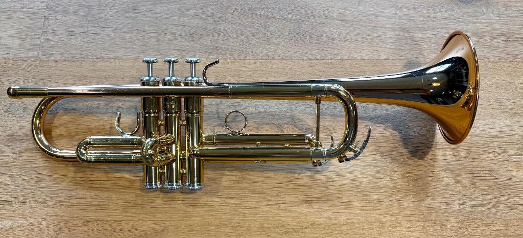 Yamaha trompet YTR 4335 G, Ophalen of Verzenden, Gebruikt, Bes-trompet, Met koffer