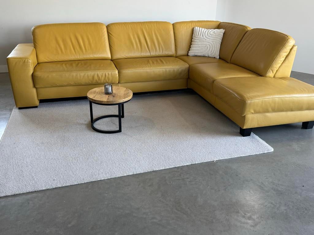 Mooie vol leren hoekbank - Zeer goede staat, direct af te ha, Ophalen, 250 tot 300 cm, Montel geel, Hoekbank