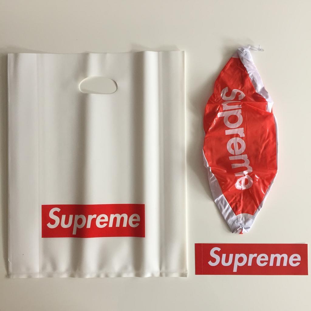 Supreme bal ss15 inflatable beachball opblaasbaar strandbal, Sport en Fitness, Volleybal, Ophalen of Verzenden, Nieuw, Bal