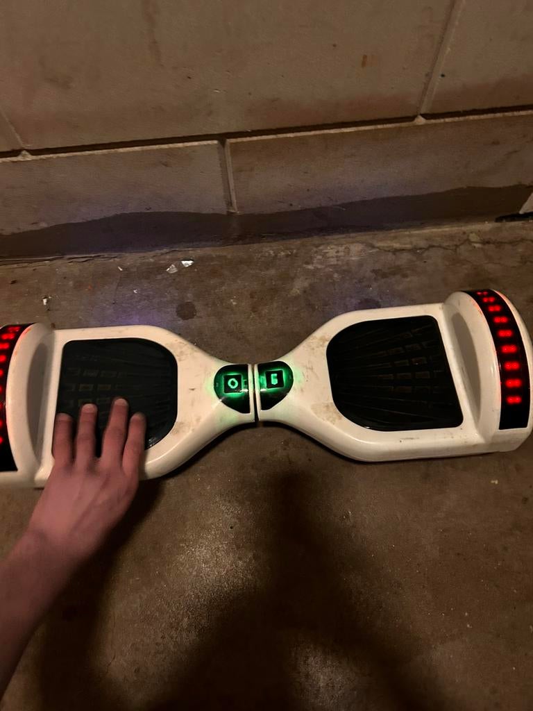 Hoverboard met Bluetooth, Ophalen of Verzenden, Zo goed als nieuw