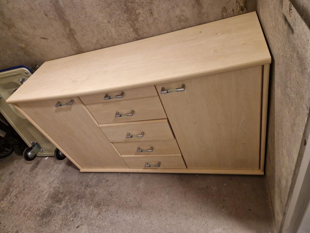 Stijlvol dressoir met veel opbergruimte, Huis en Inrichting, Kasten | Dressoirs, Gebruikt, 100 tot 150 cm, 25 tot 50 cm, Met lade(s)