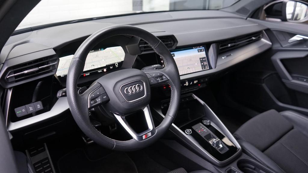 Audi A3 Sportback 35 TFSI 3x S-Line Black Optik AUTOMAAT-ACC, 4 cilinders, 150 pk, Leder en Stof, Zwart