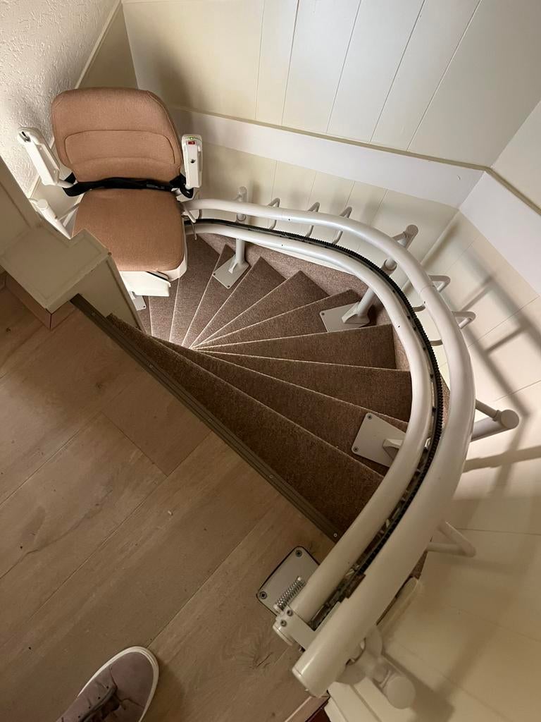 Traplift, Diversen, Trapliften, Ophalen, Gebruikt, Met bocht