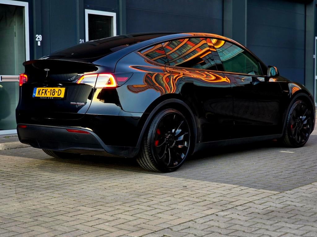 Tesla Model Y Performance 462PK 2024 94.1% SOH garantie 2033, Auto's, Tesla, Automaat, 495 min, 462 pk, 1972 kg