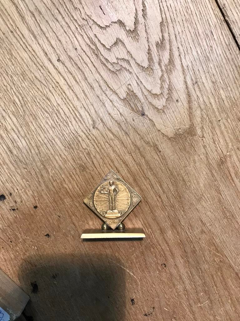 Nationale Minerva atletiekwedstrijd 1941 beeldje, Ophalen of Verzenden