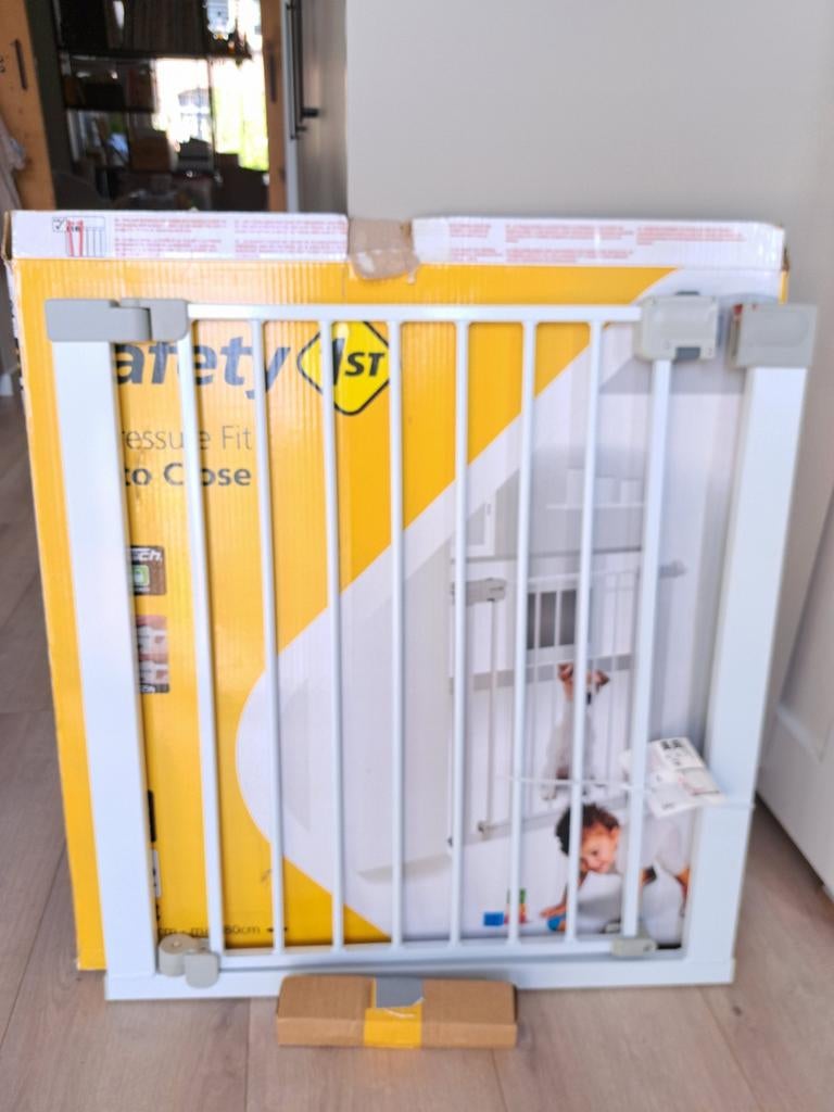 Traphekje safety first nieuw!, Kinderen en Baby's, Traphekjes, Ophalen, Nieuw, Klemhekje, Metaal of IJzer