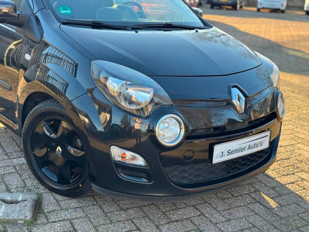 Renault Twingo 1.2 16V BLACK EDITION AIRCO CRUISE CTRL NW.AP, Auto's, Renault, Voorwielaandrijving, 839 kg, Twingo, Gebruikt