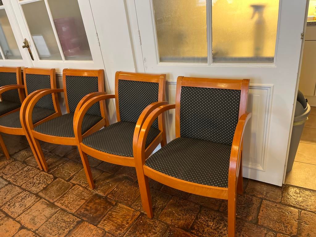 Set van35 stoelen met gestoffeerde zitting, Ophalen of Verzenden, Gebruikt, Overige kleuren, Hout