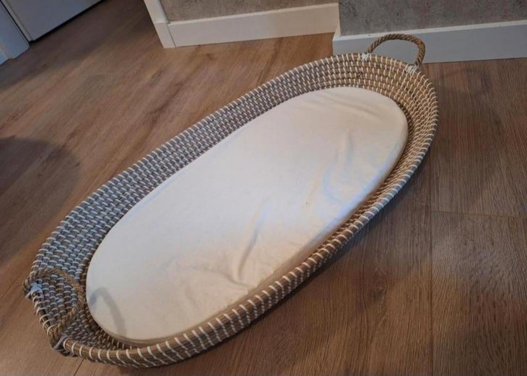 Aankleedkussen/mandje - Zo goed als nieuw, Ophalen of Verzenden, Zo goed als nieuw