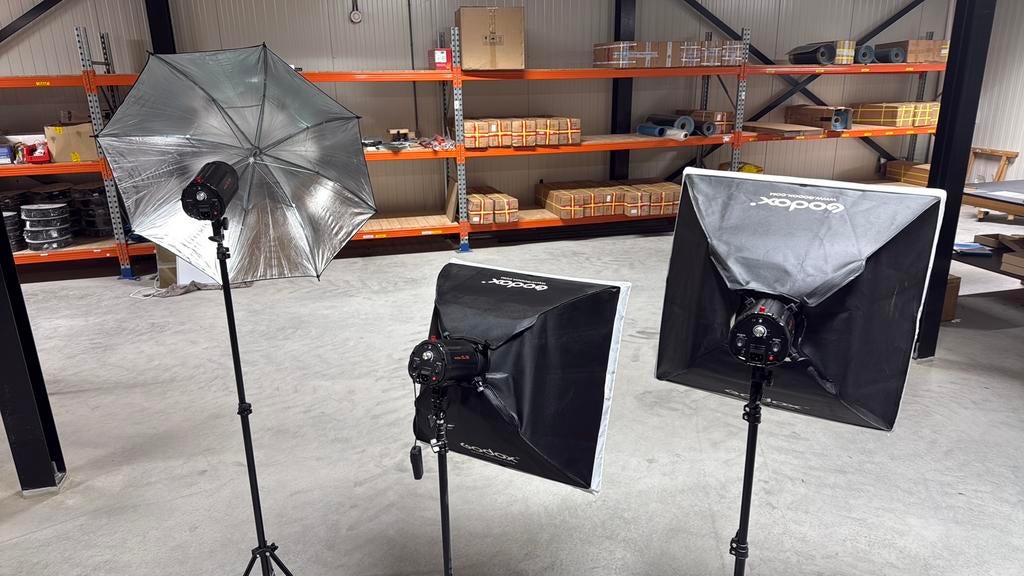 3 x Godox Mini Pioneer 120 Studioflitser met Softbox, Ophalen of Verzenden, Zo goed als nieuw, Lamp of Flitsset