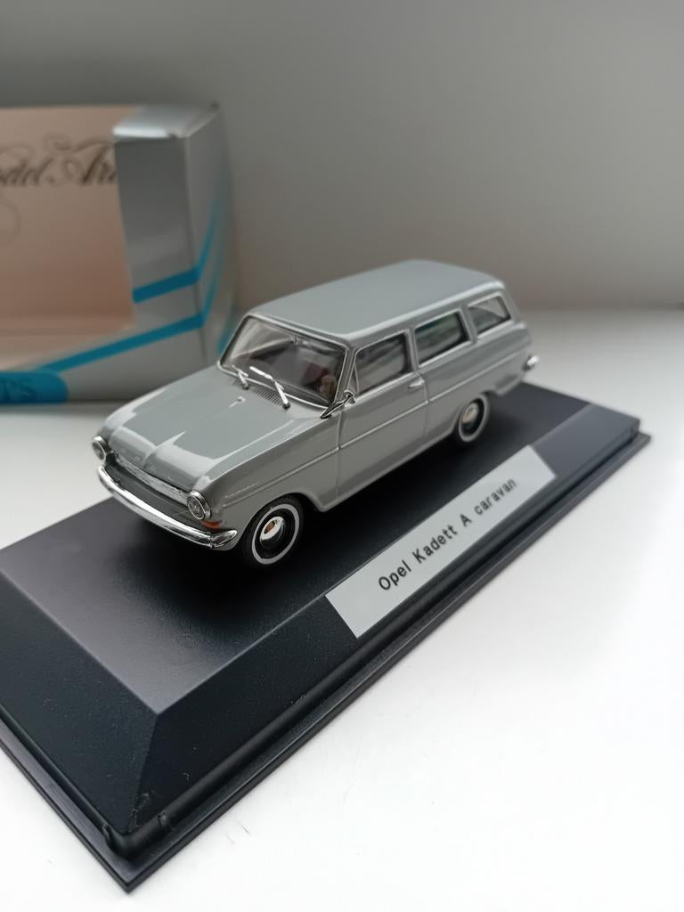 Minichamps Opel kadett A Caravan., Hobby en Vrije tijd, Modelauto's | 1:43, Ophalen of Verzenden, Zo goed als nieuw, Auto, MiniChamps