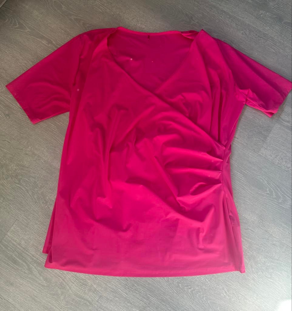 Roze top met korte mouwen plus basics maat 50, Kleding | Dames, Grote Maten, Ophalen of Verzenden, Zo goed als nieuw, Roze, Shirt of Top