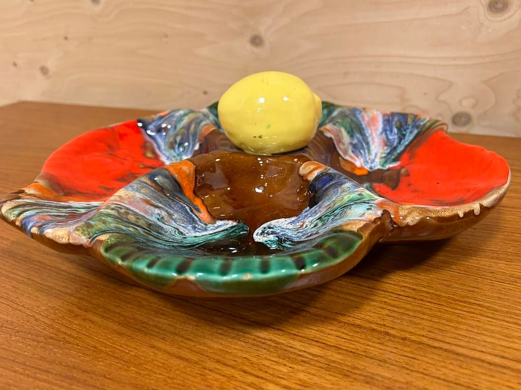 Vintage Vallauris fat lava schaal citroen, Porselein of Keramiek, Schaal, Rond, Ophalen of Verzenden