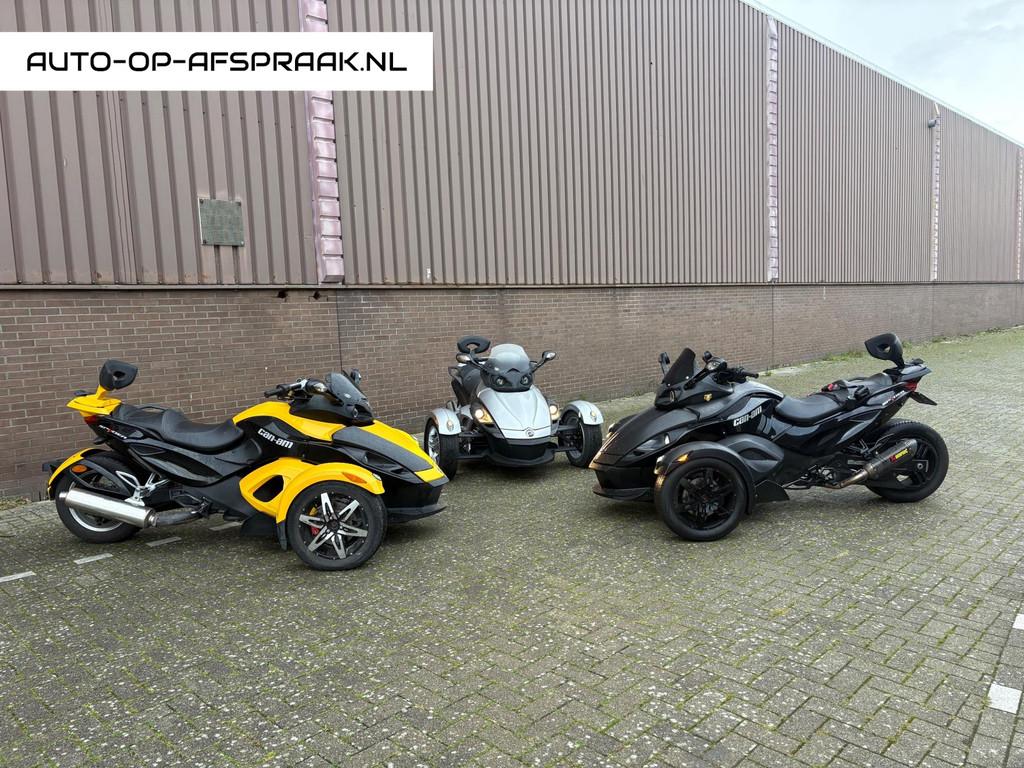 2x Can Am Spyder RS SE5 Automaat en Schakel Akrapovic Rugleu, A
a  a, 2x Can Am, Scooter, Bedrijf
