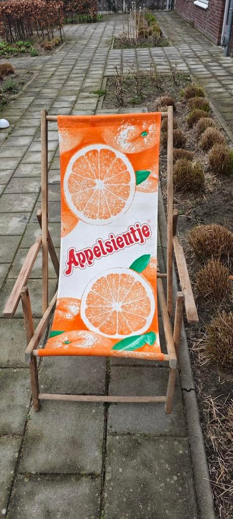 Retro Appelsientje strandstoel – vintage zomerse blikvanger, Ophalen, Gebruikt, Hout, Verstelbaar