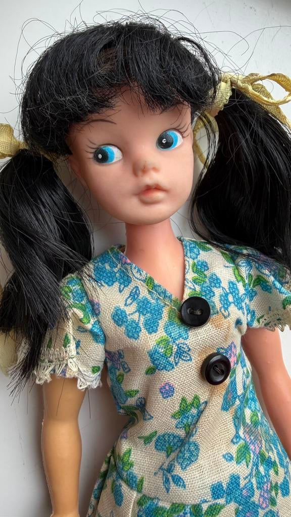 Barbie Sindy Doll zwart lang haar, Ophalen of Verzenden, Zo goed als nieuw, Fashion Doll
