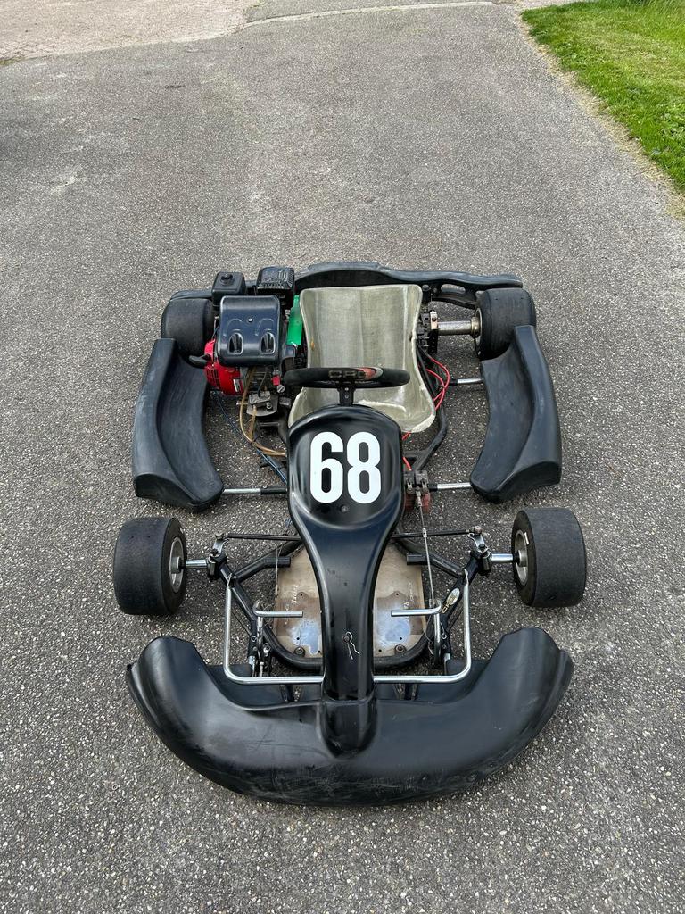 Honda 200CC Nette kart, Sport en Fitness, Karting, Ophalen, Zo goed als nieuw, Kart