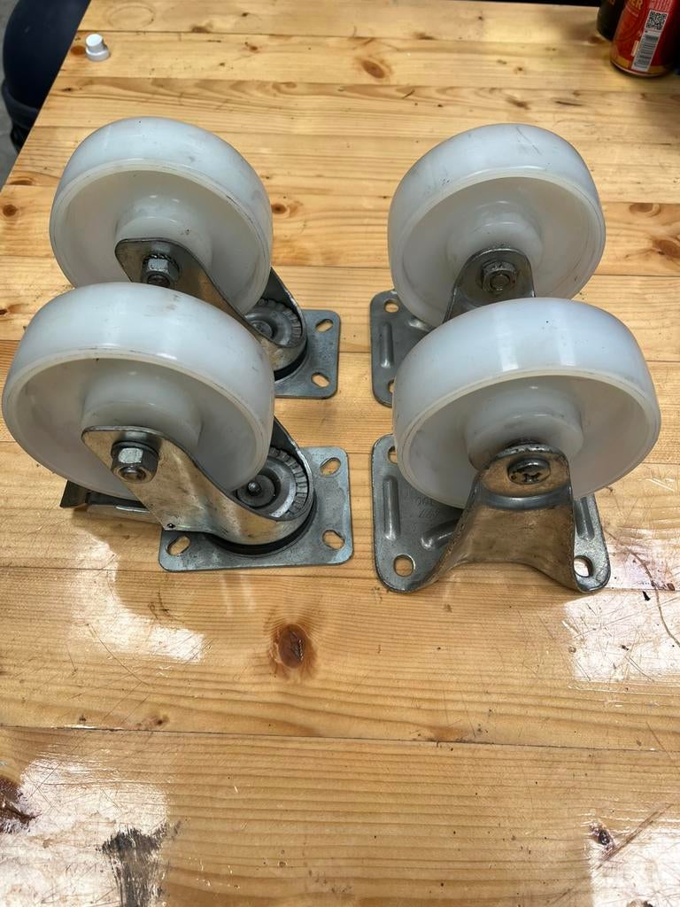 Zwenkwielen, Doe-het-zelf en Verbouw, Zwenkwielen, Ophalen of Verzenden, Zo goed als nieuw