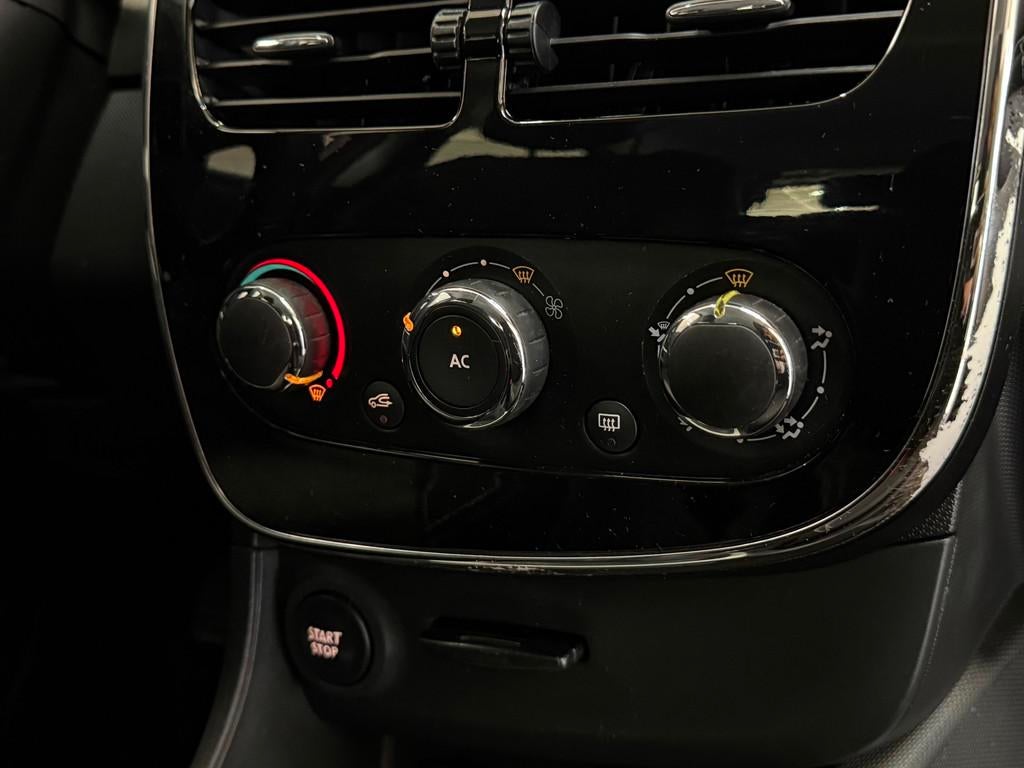 Renault Clio 0.9 TCe Expression-Airco-Navi-Cruise-NAP!, Voorwielaandrijving, 540 kg, Bruin, 23 km/l