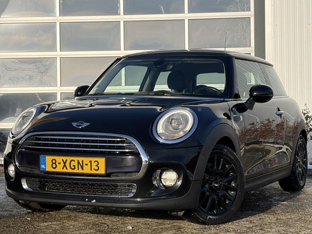 MINI Mini 1.5 Cooper First Born Edition 136pk | Airco automa, Auto's, Voorwielaandrijving, 136 pk, Gebruikt, 4 stoelen