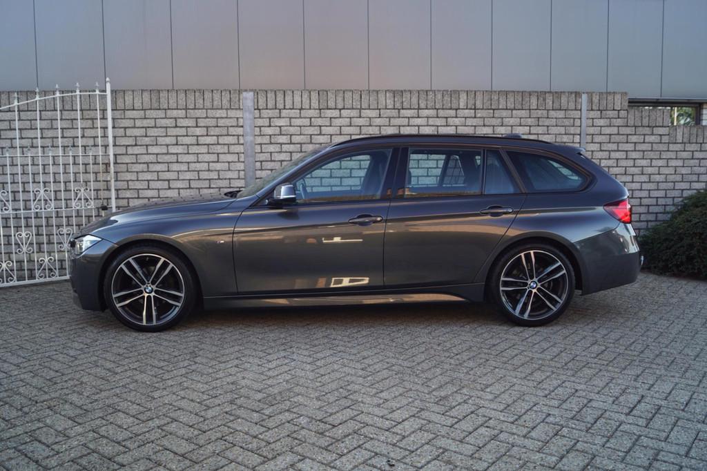 BMW 3-serie Touring 318i M Sport Corporate Lease Autom Leder, Automaat, Gebruikt, 1465 kg, 3 cilinders