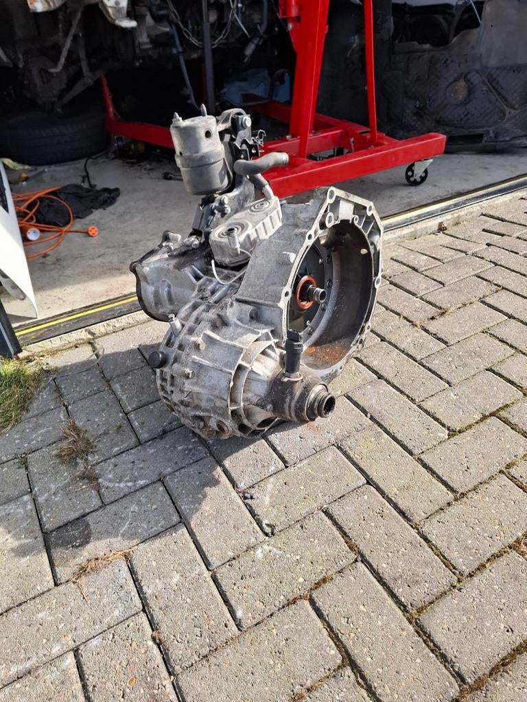 Volkswagen t4 autmaatbak DEFECT, Ophalen, Volkswagen