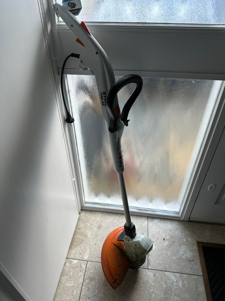 Stihl FSE 52 Elektrische Grastrimmer - Zo goed als nieuw, Ophalen of Verzenden, Zo goed als nieuw, 30 tot 50 cm, Elektrisch