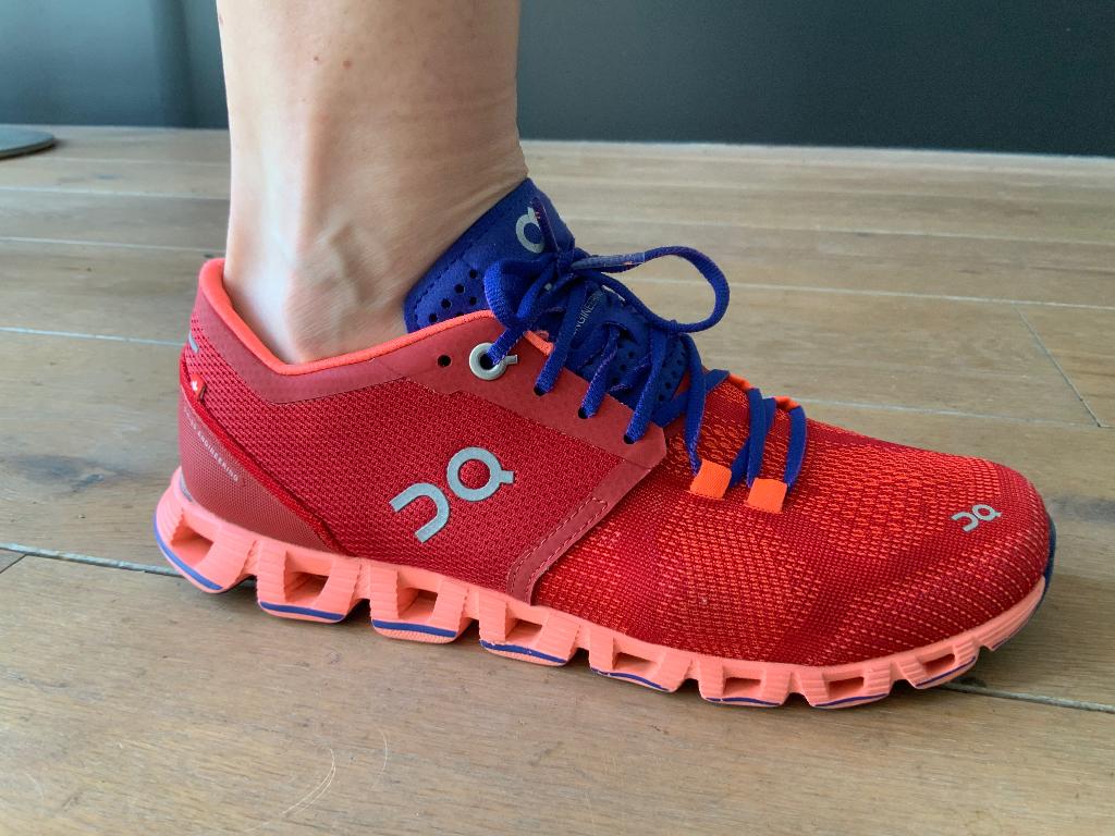 On Running Women schoenen, Ophalen of Verzenden, Gebruikt