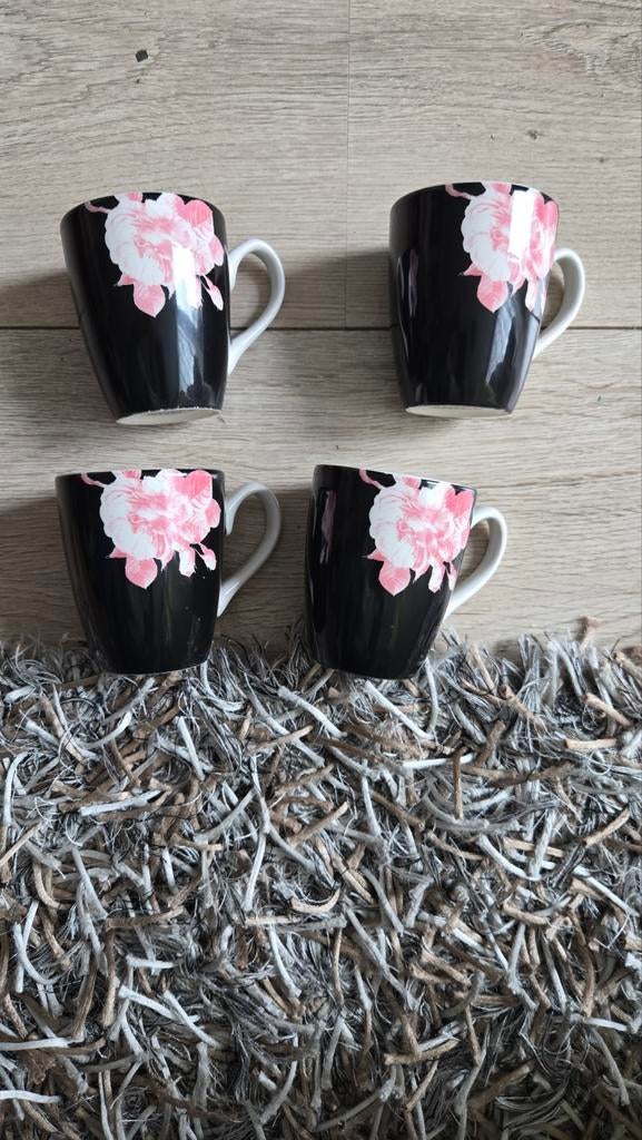 Douwe egberts van LYNDSAY'S DREAMS & WISHES", Ophalen of Verzenden, Zo goed als nieuw, Overige materialen, Kop(pen) en/of Schotel(s)