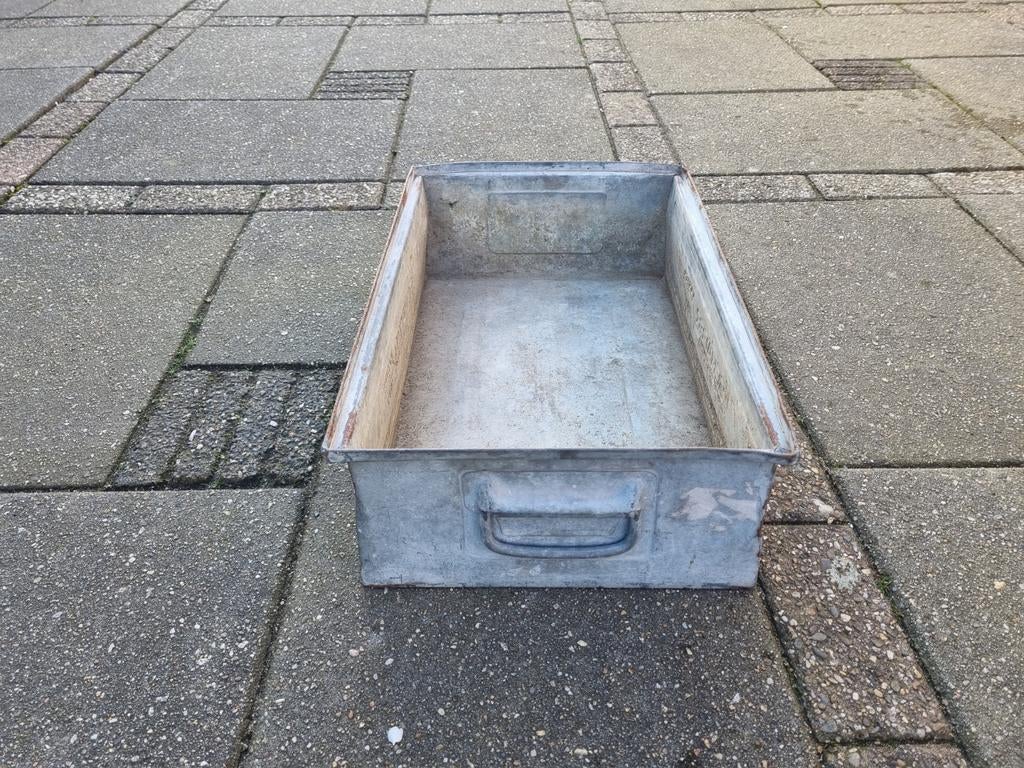 Nostalgische zinken bak., Ophalen, 40 tot 60 cm, Krat, Minder dan 35 cm