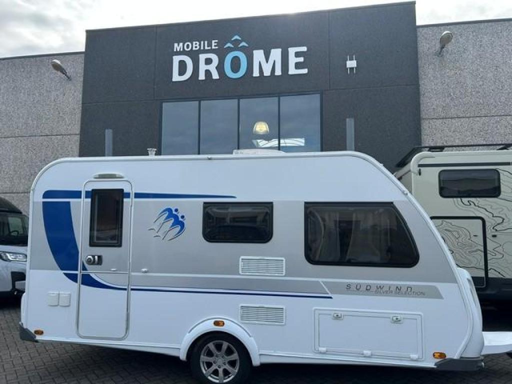 Knaus Sudwind Silver Selection 420 QD, Schokbreker, Bedrijf, Treinzit, Tot en met 3