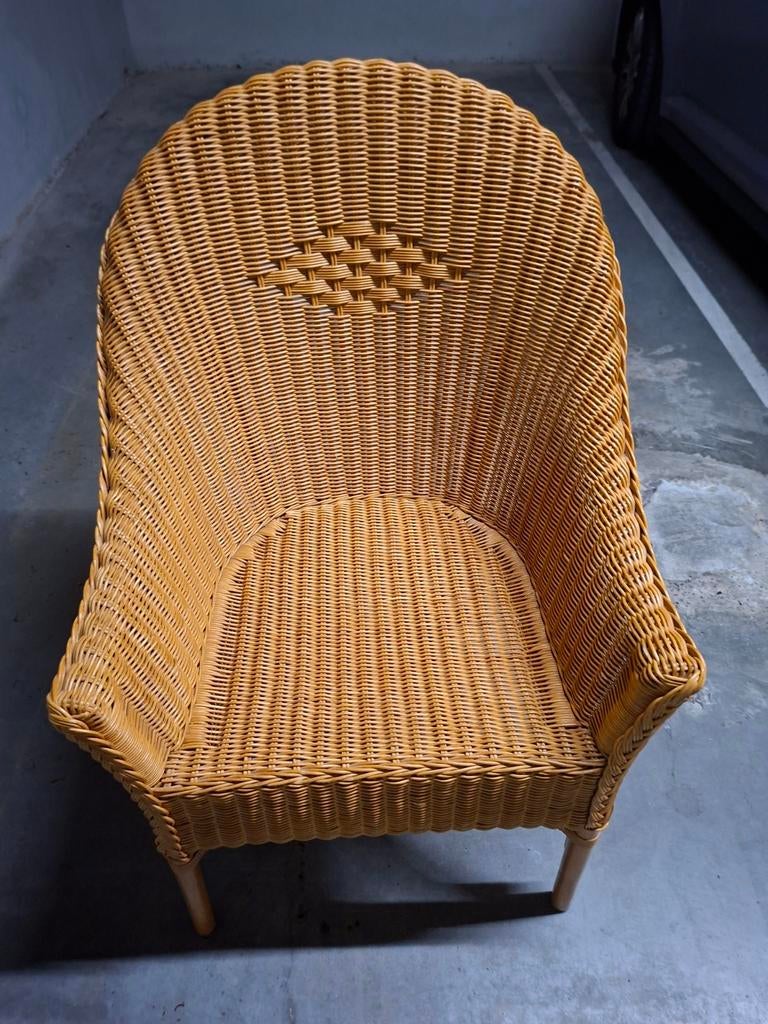 Rotan stoel, Ophalen, Bruin, Riet of Rotan, Zo goed als nieuw