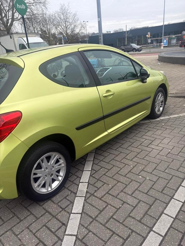 Peugeot 207 - Levendig Geelgroen, Auto diversen, Handleidingen en Instructieboekjes, Ophalen of Verzenden