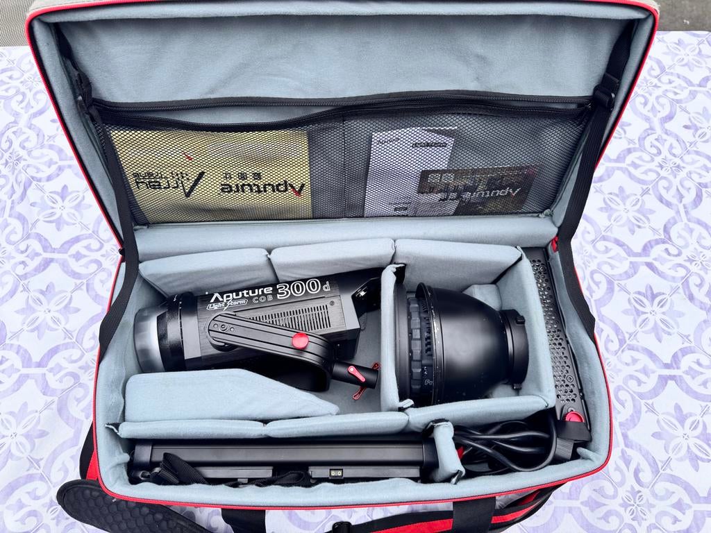 Aputure 300d MKII Daylight LED Light Kit met V-mount, Ophalen, Gebruikt