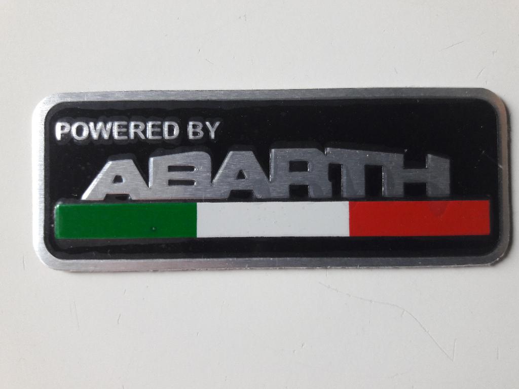 Aluminium 3D sticker Powered by Abarth 8 cm lang / stickers, Ophalen of Verzenden, Nieuw, Meerdere stickers