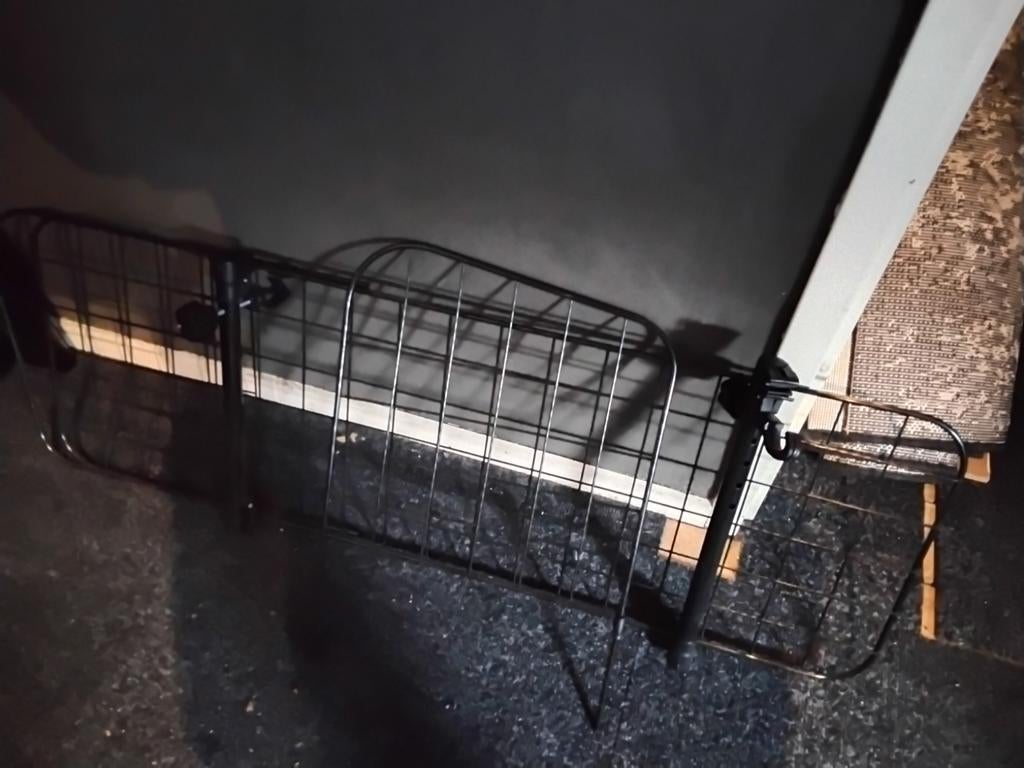 Universeel hondenrek voor de auto, Ophalen