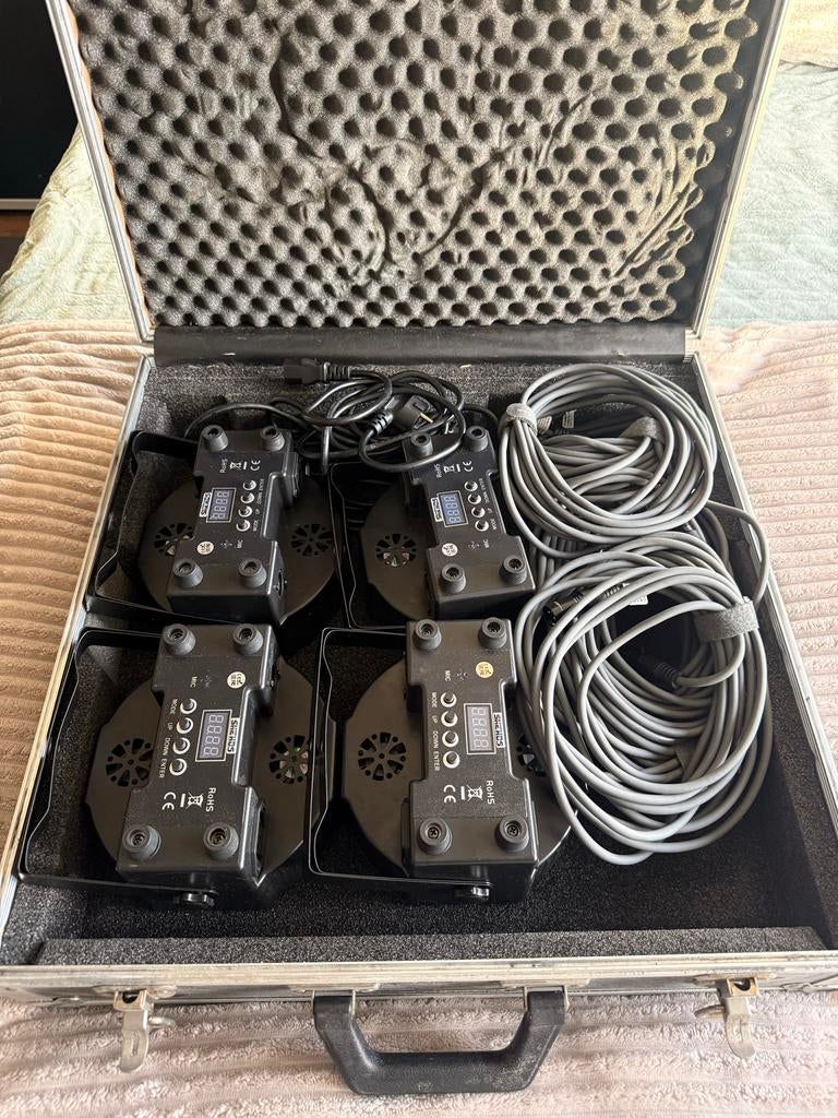 4x LED PAR spots incl. kabels en flightcase, Muziek en Instrumenten, Licht en Laser, Gebruikt, Licht, Kleur, Ophalen