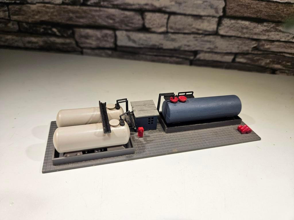 Dieseltanks Olietanks N spoor trein 1:160, Hobby en Vrije tijd, Modeltreinen | N-Spoor, Overige merken, Gebruikt, Gelijkstroom of Wisselstroom