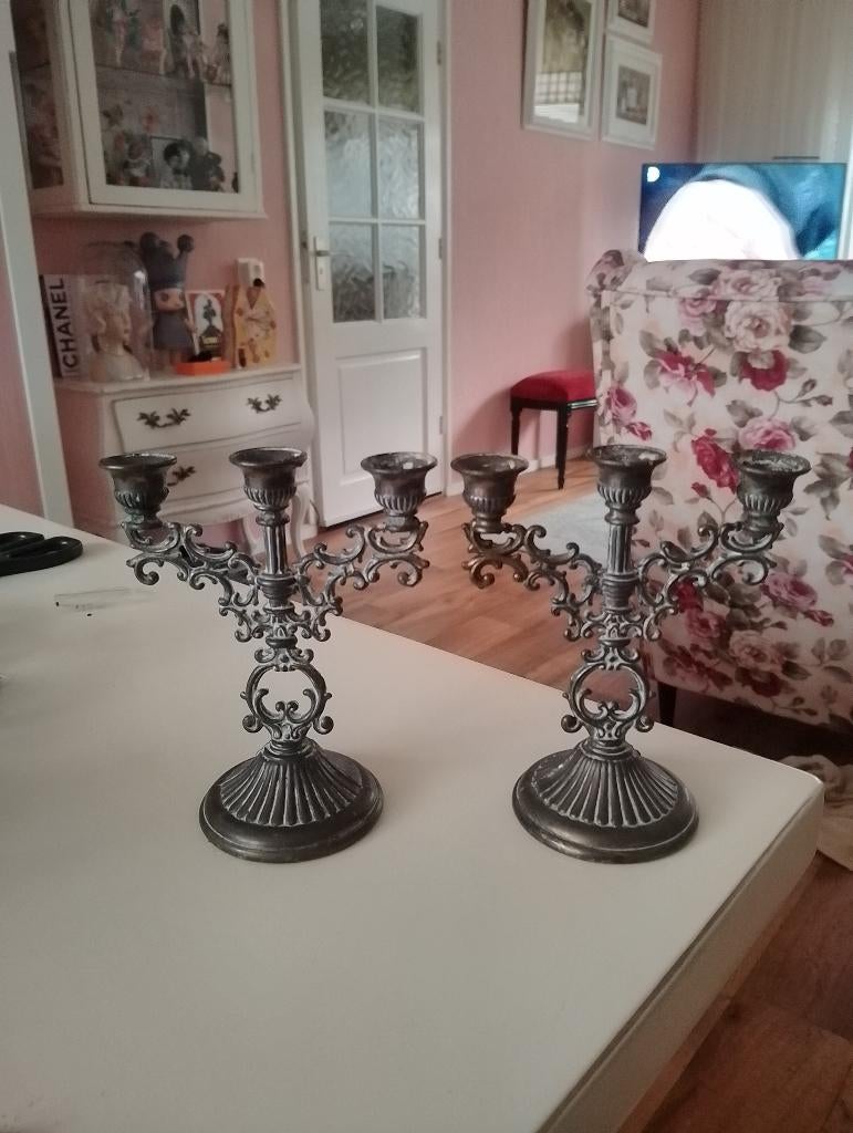 Twee kleine kandelaars Gado Italy, Ophalen of Verzenden, Koper of Brons