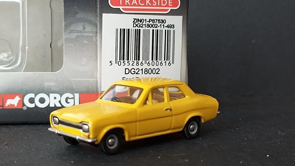 Ford Escort Mk1 1;76 Corgi Trackside Pol, Hobby en Vrije tijd, Modelauto's | Overige schalen, Meridian East Leicester, Auto, Verzenden