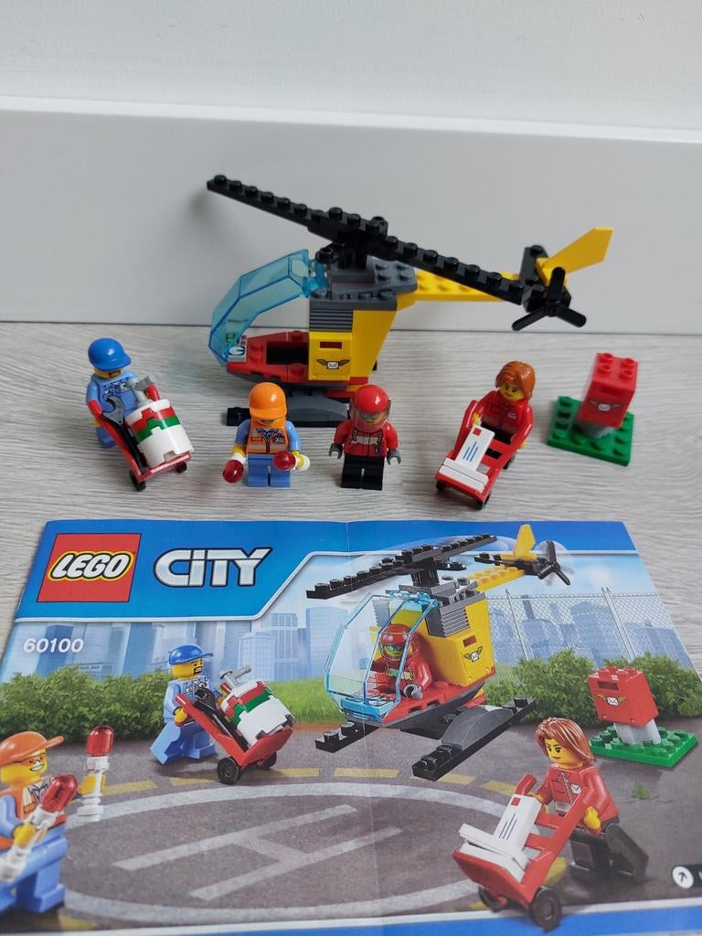 Lego City 60100 Airport Starter Set!
Compleet!!, Ophalen of Verzenden, Zo goed als nieuw, Complete set, Lego