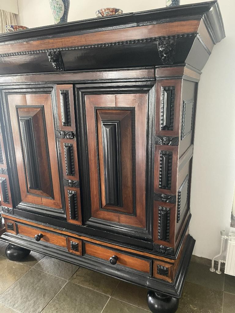 Neo-renaissance Hollandse Pailssanderhouten Kussenkast, Antiek en Kunst, Ophalen