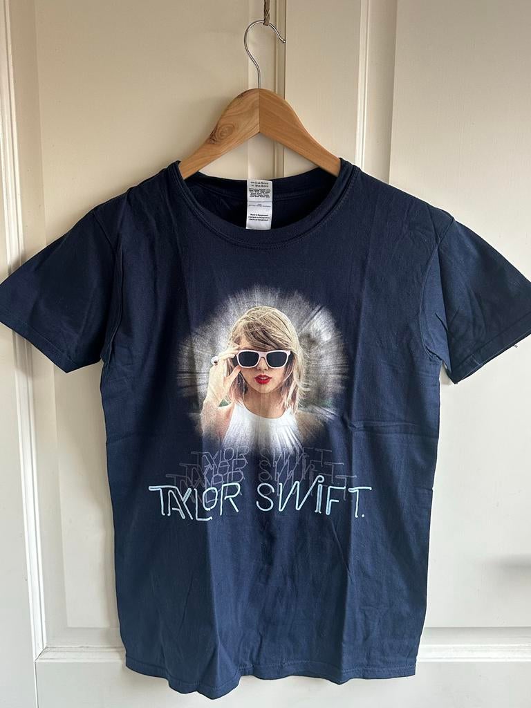 Taylor Swift 1989 World Tour T-shirt - Gildan, Zwart, Ophalen of Verzenden, Zo goed als nieuw, Korte mouw