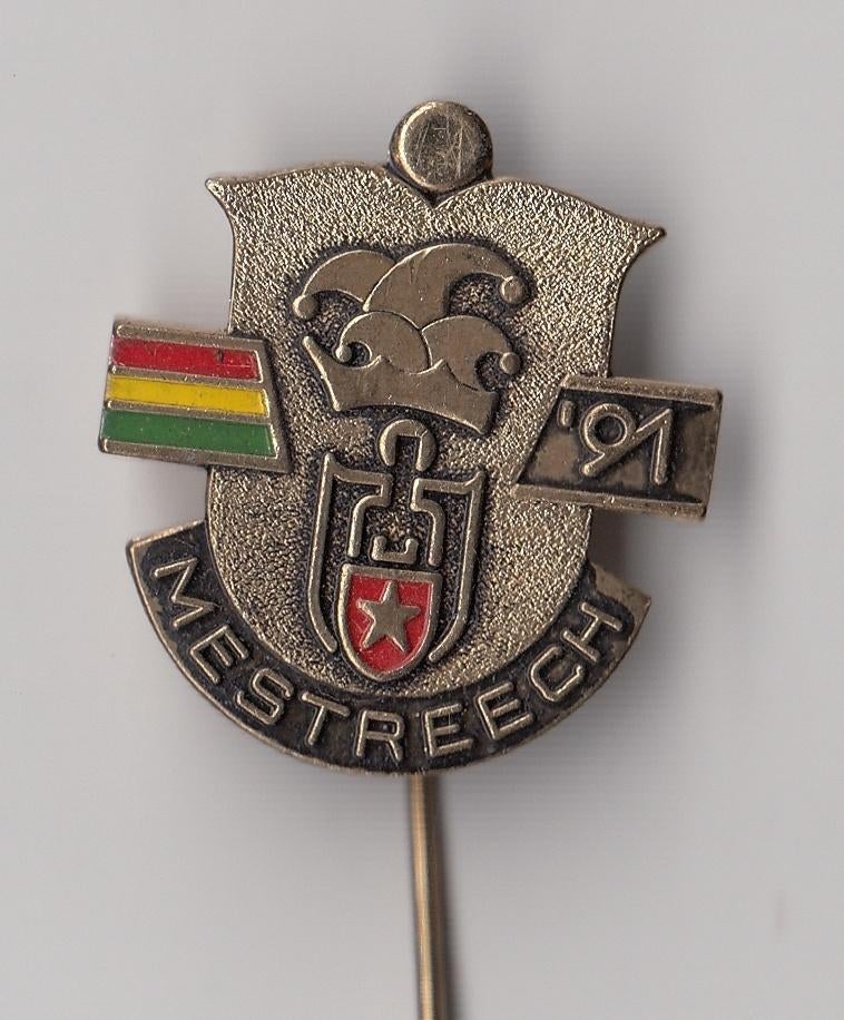 Carnaval Mestreech 1991 Maastricht speldje, Verzamelen, Gebruikt, Niet vindbaar, Niet vindbaar, Speldje of Pin