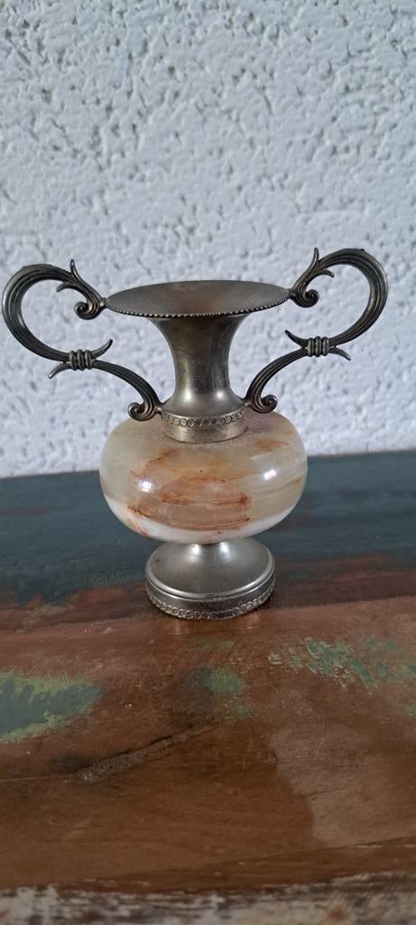 Antieke  amfora met onyx miniatuur, Ophalen of Verzenden