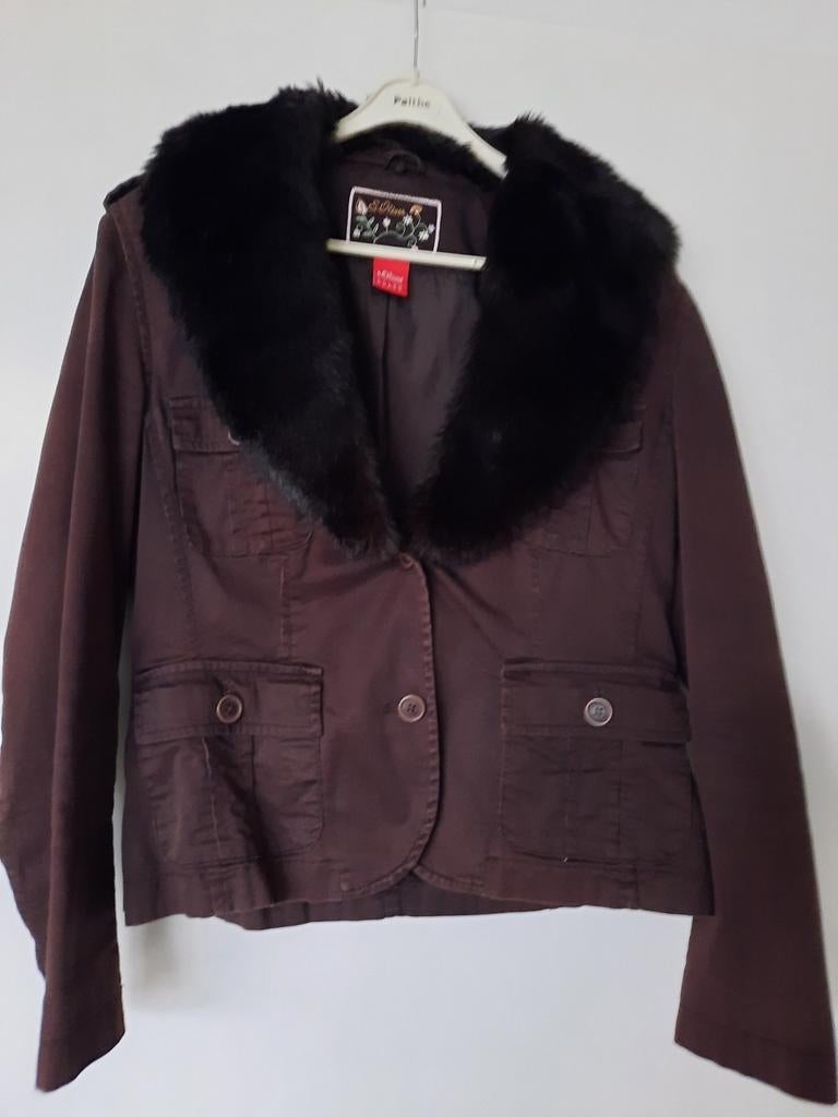 Donkerbruin jasje colbert mt 44 Bontkraag kan er af zie foto, Ophalen of Verzenden