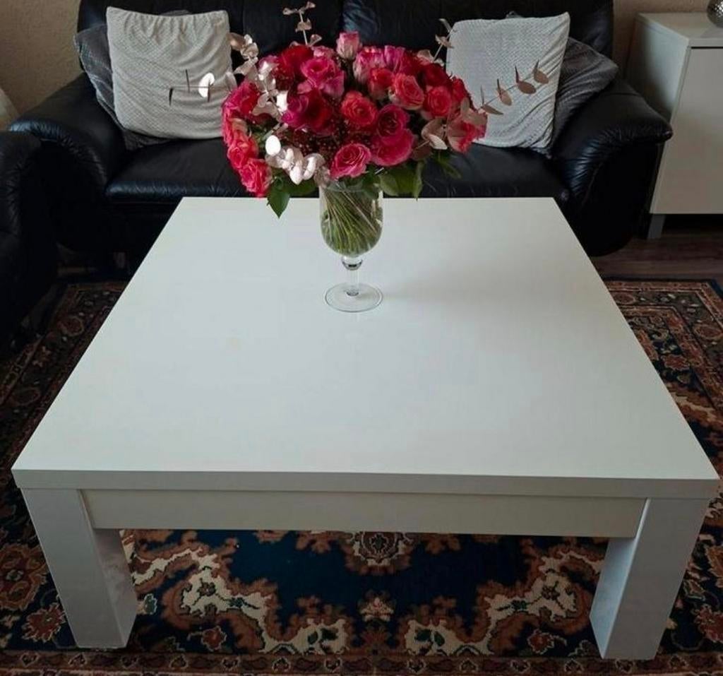 Prachtige ruime vierkanten hoogglans salontafel op wieltjes., Ophalen, 100 tot 150 cm, 50 tot 100 cm, Minder dan 50 cm