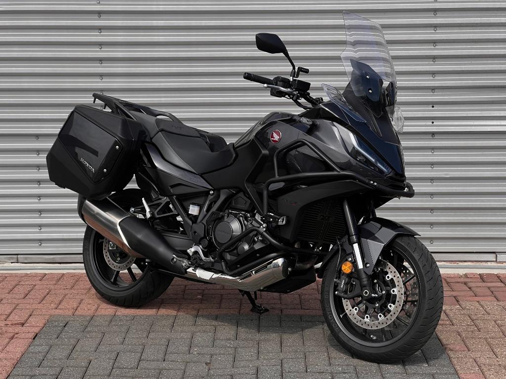 Honda NT 1100 A | 2023 | 11.891 km | Apple Carplay, Motoren, Motoren | Honda, 2 cilinders, Motorrijbewijs A, Bedrijf, Handvatverwarming
